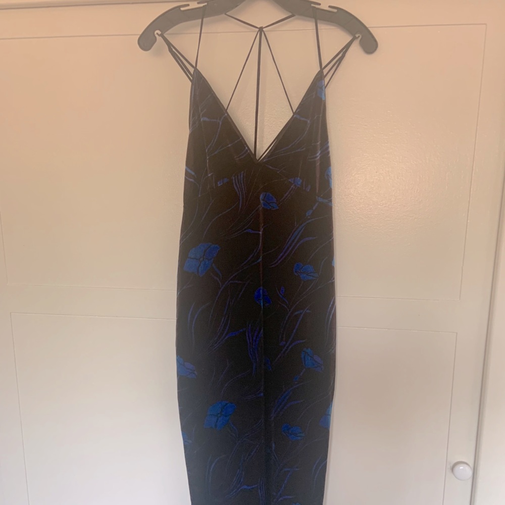Ecote velvet backless midi dress